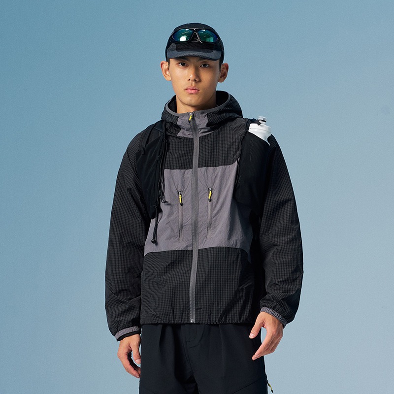 Outdoor Adventure Windbreaker - سترة واقية من الرياح خفيفة الوزن